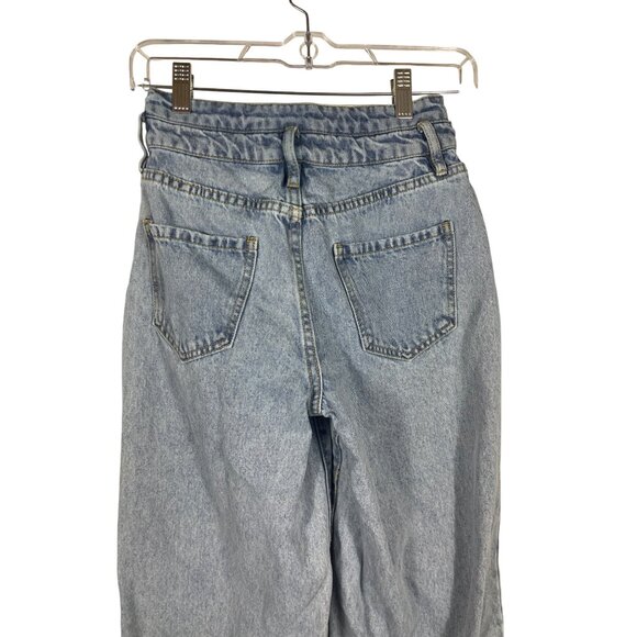 Fashion Nova Light Wash High Waisted Wide Leg Jeans Attached Belt Womens JR Sz 1 - Picture 8 of 8